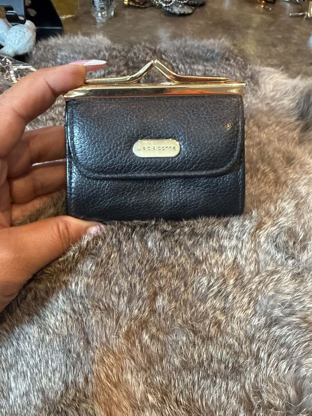 Liz Claiborne Black Faux Leather Kiss Lock Coin Purse Wallet